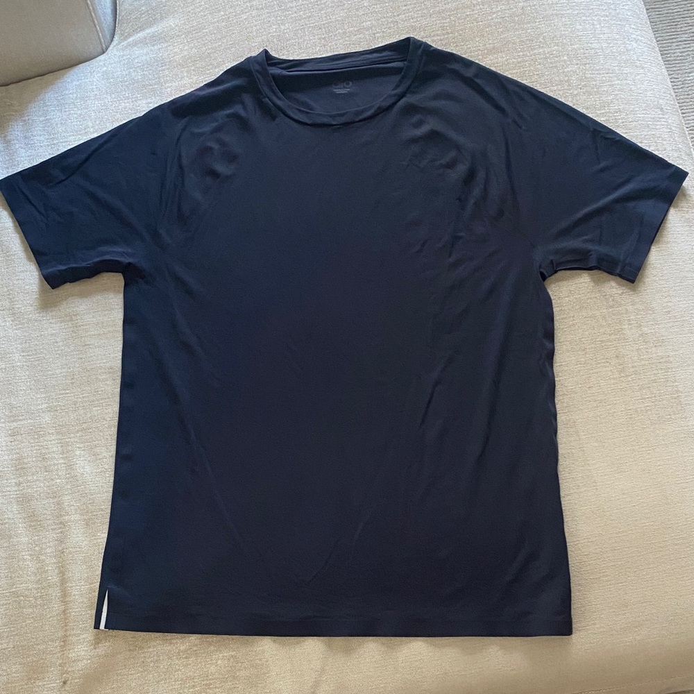 Alo Men’s Navy Blue Short Sleeve Workout Shirt Size M - Picture 2 of 8